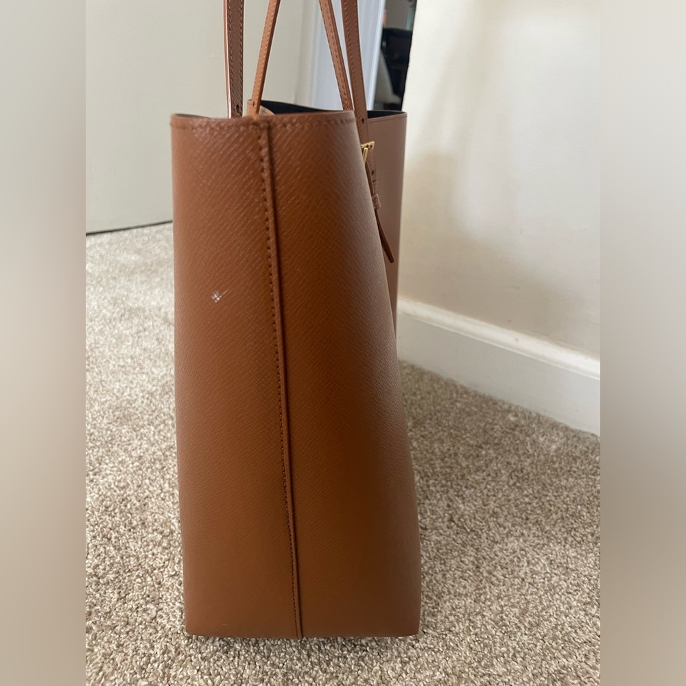 Saint Laurent Leather Shopping Tote - Picture 6 of 8